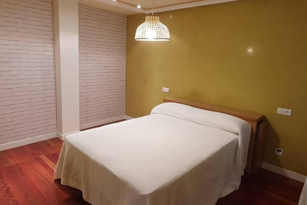 Centrico Apto Cangas De Onis, Cerca Puente Romano Apartment Bagian luar foto