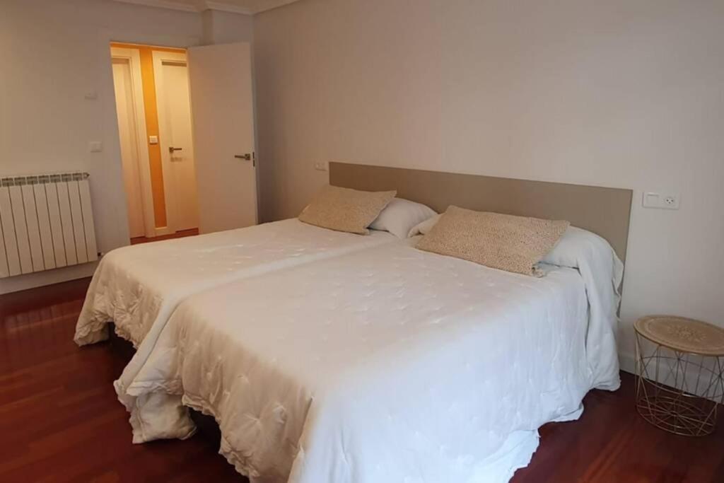 Centrico Apto Cangas De Onis, Cerca Puente Romano Apartment Bagian luar foto