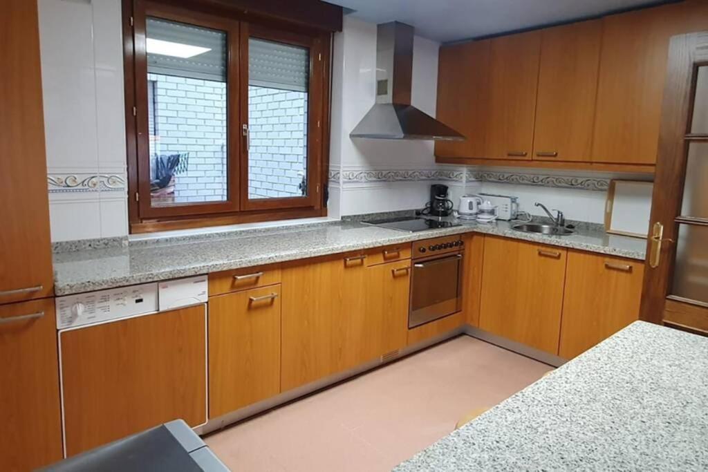 Centrico Apto Cangas De Onis, Cerca Puente Romano Apartment Bagian luar foto